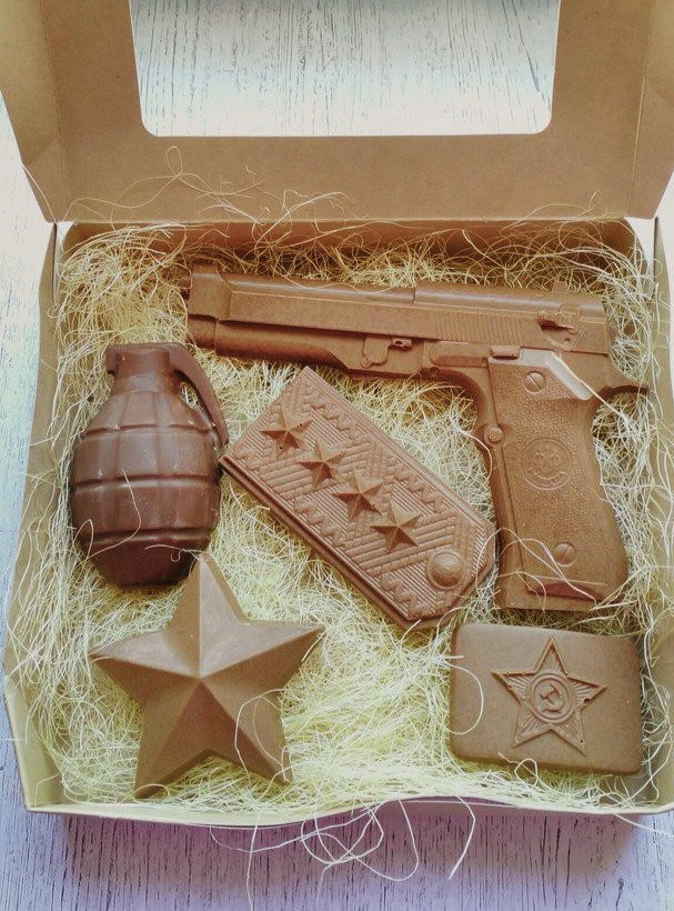 These are the sweet sets that appeared in the Crimea by May 9)) - May 9, Victory, Presents, Chocolate, May 9 - Victory Day