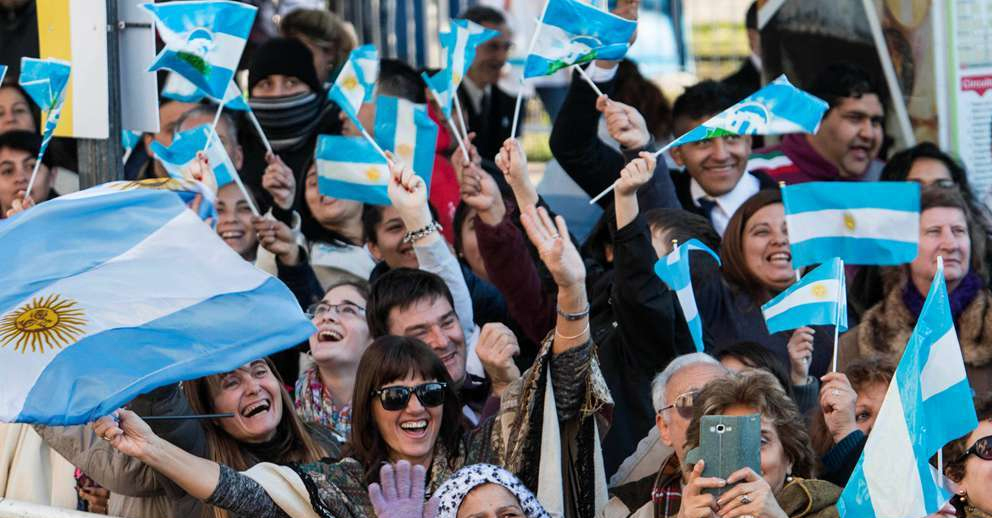 Быт народов аргентины. Аргентинцы. Народы Аргентины. Жители Аргентины. Население Аргентины.