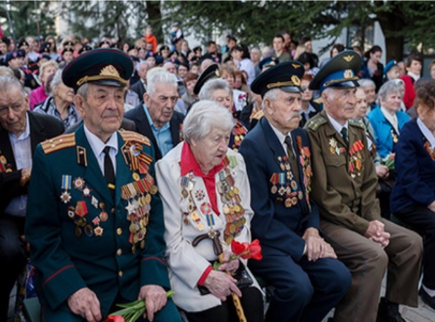 Ветеранам Великой Отечественной раздадут по 10 000 рублей - Ветераны, Великая Отечественная война, Социальная помощь, Деньги