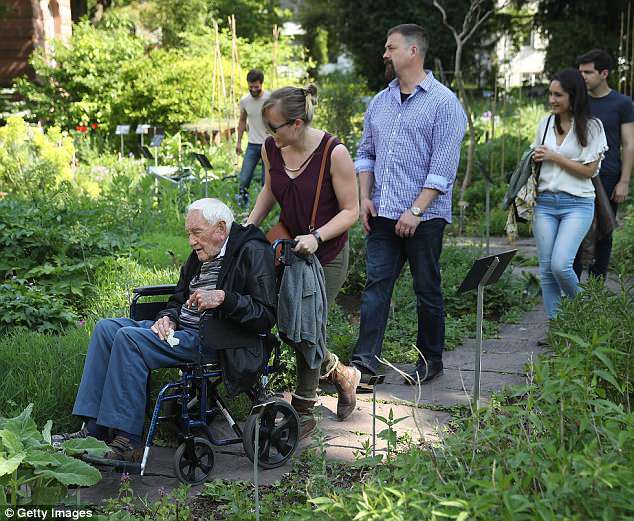 The last day of the life of a 104-year-old botanist. - Euthanasia, Switzerland, Longpost