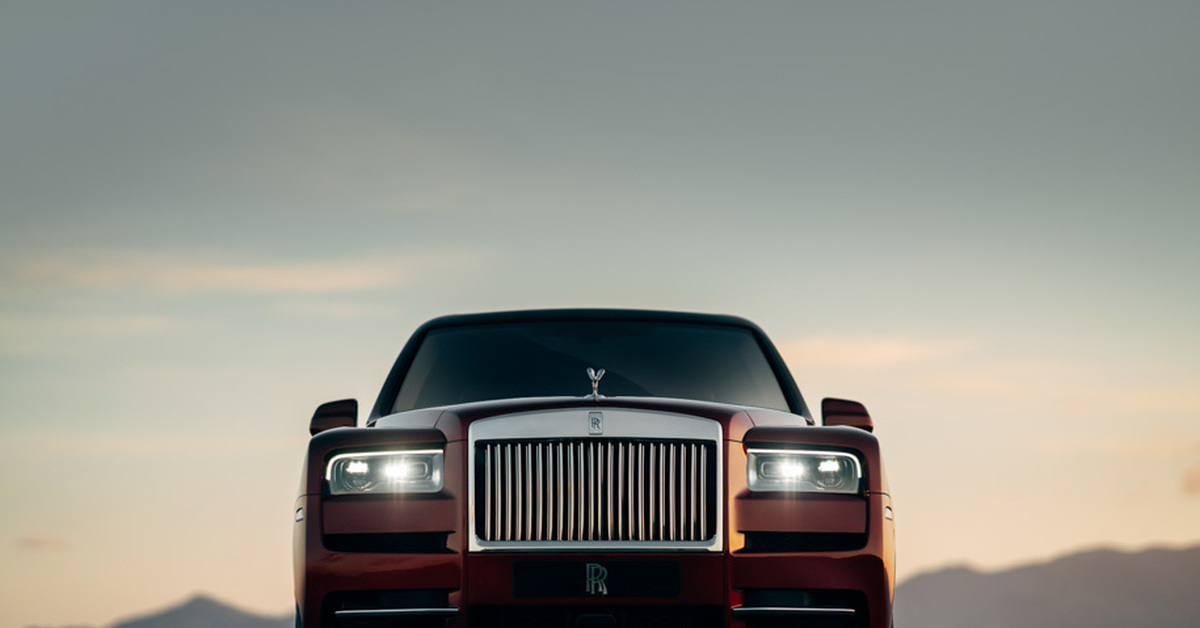 Rolls royce cullinan. Rolls Royce. Rolls Royce Cullinan Front. Rolls Royce Cullinan 2018. Rolls-Royce Cullinan фото.