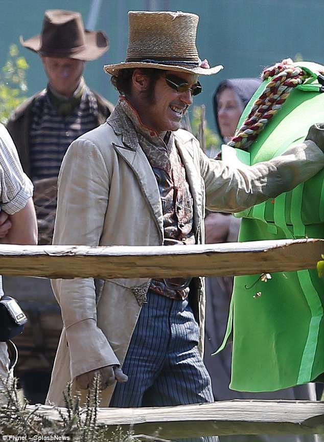Photo from the filming of The Journey of Doctor Dolittle with Robert Downey Jr. - Movies, Robert Downey the Younger, Filming, Longpost, , Robert Downey Jr.