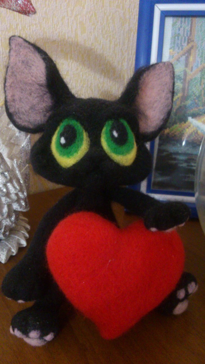 Black cat with big heart - My, Handmade, Dry felting, Black cat, Needlework without process, Longpost