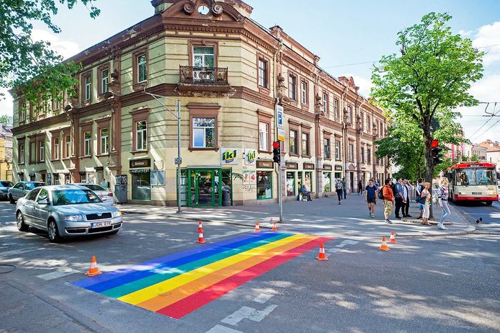 К Дню Радуги - Вильнюс, Пешеходный переход, Радуга