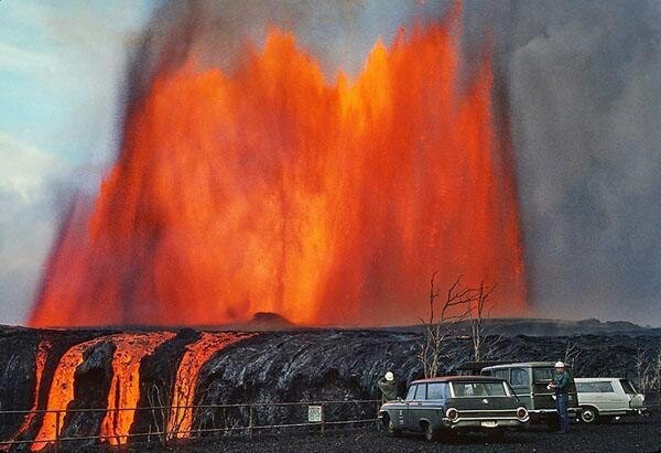 Lava fountain 300 meters high. - Lava, Eruption, Hawaii