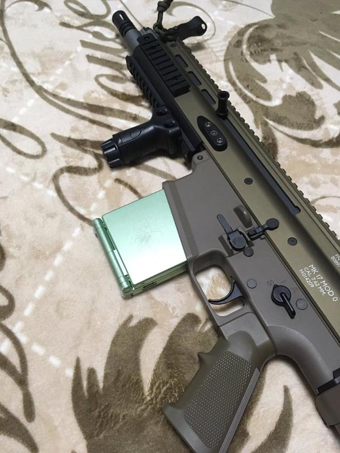 Life hack: how to smuggle a gameboy into an American school - Gameboy, America, Weapon