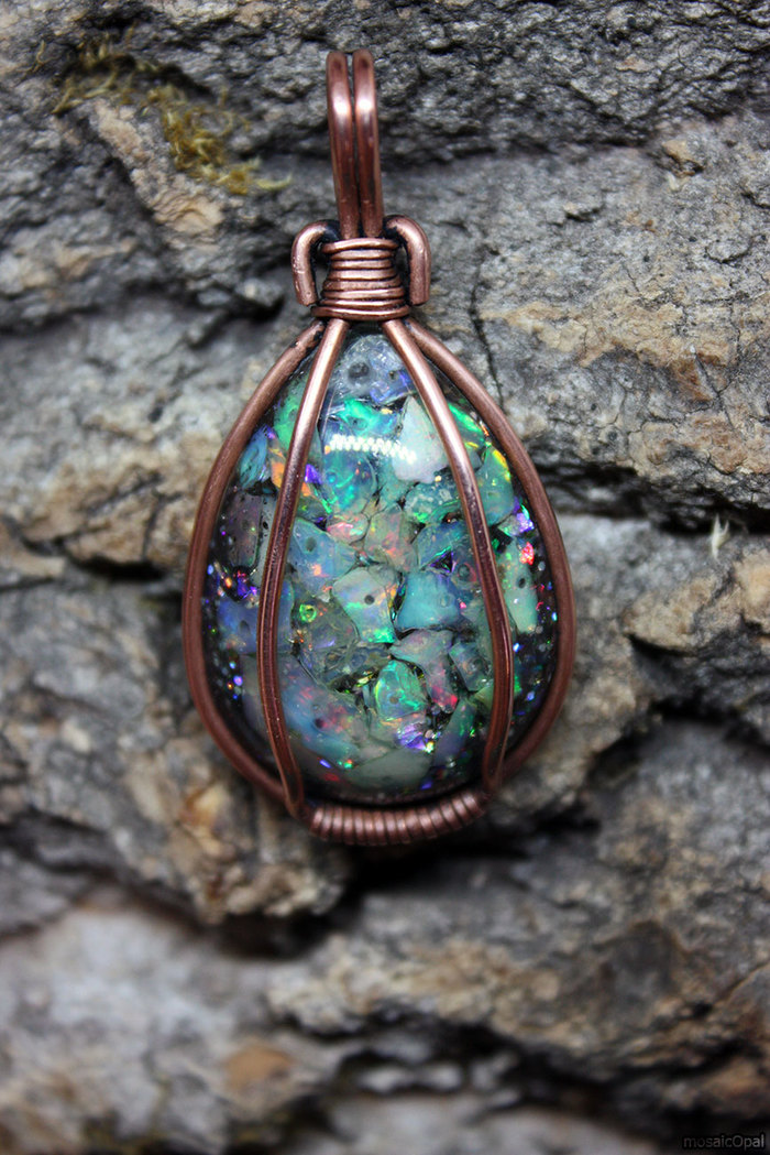 Pendant with natural opals in copper wire (double post) - My, Needlework without process, Opal, Epoxy resin, Wire wrap, Bijouterie, Jewelry, Opal, Gems, Longpost