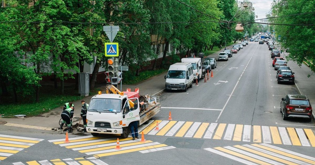 Пешеходный перекресток. Пешеходный переход. Новый пешеходный переход. Диагональная разметка на дороге. Диагональный пешеходный переход.