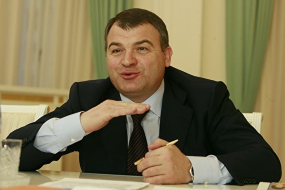 Ex-minister Serdyukov, having become the head of the HOA, raised the payment for a communal apartment to everyone except Vasilyeva - Serdyukov, Vasilyeva, HOA