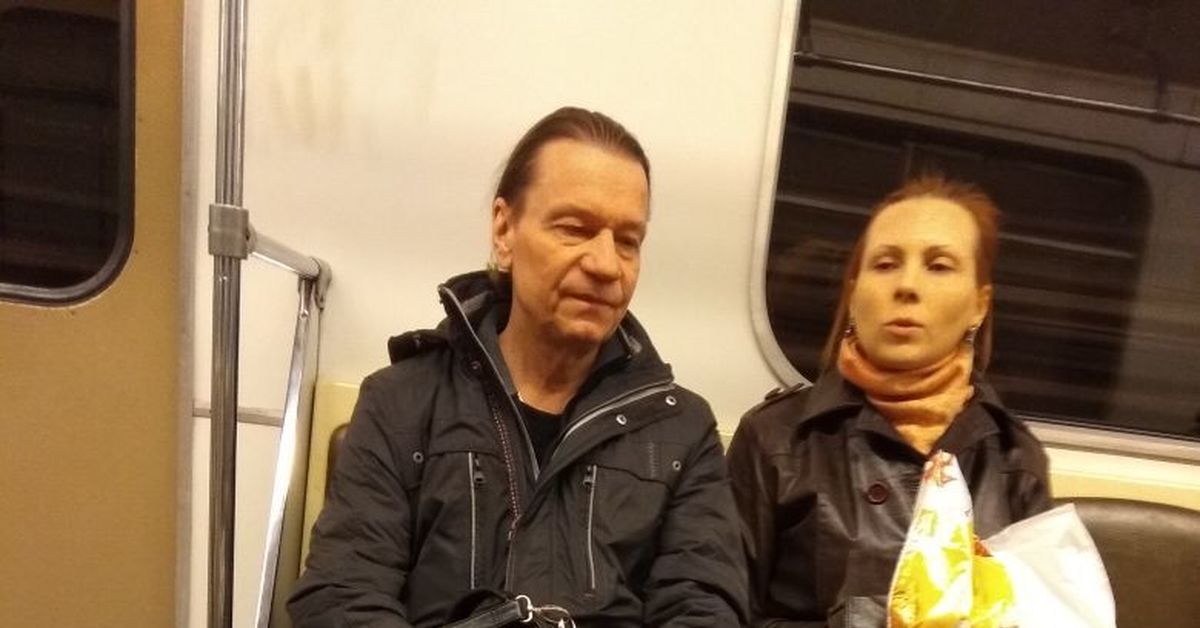 Кипелов в метро с женой