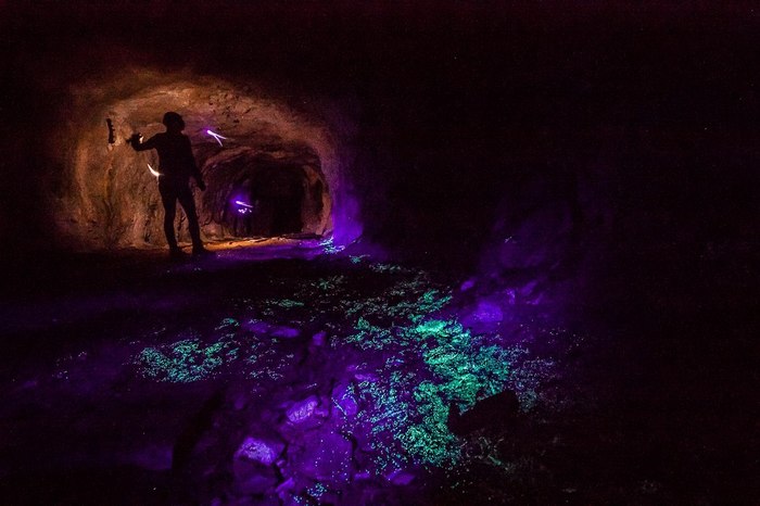 Урановые штольни Бештау. длиннопост, Бештау, урановый рудник, люминесценция