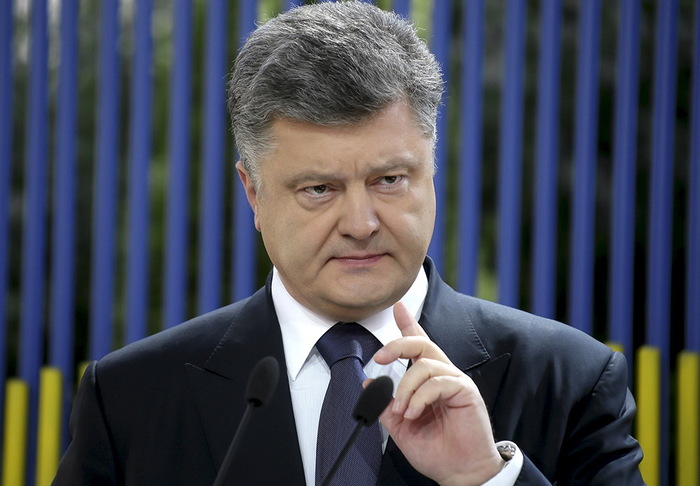 Порошенко объявил о планах построить мост через Дунай