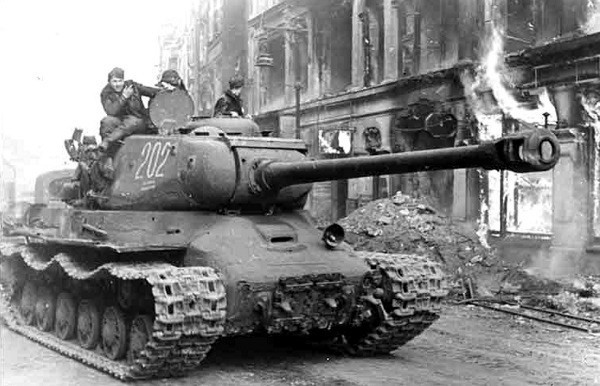 Myths of the Second World War: destroyed tank armies in Berlin. - The Great Patriotic War, , IS-2, Tanks, Popular mechanics, Longpost, Storm