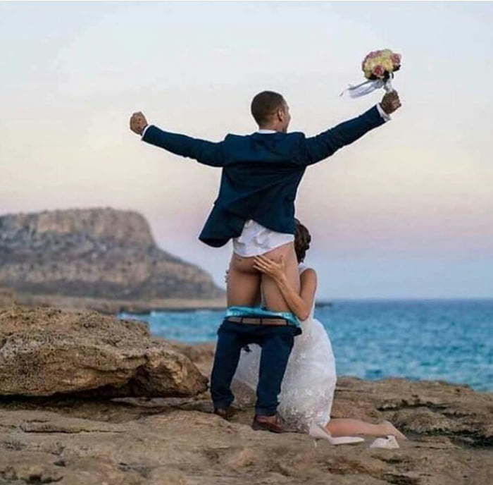 Wedding photo on Instagram - NSFW, The photo, Wedding, Sea, Husband, Wife, Blow job, Booty, 9GAG