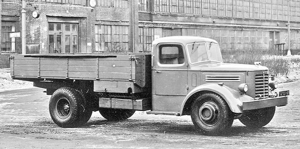 YaAZ-200. The first serial Soviet car with a diesel engine - Yaaz, , , Diesel engine, Truck, the USSR, Longpost, Maz 200, Maz