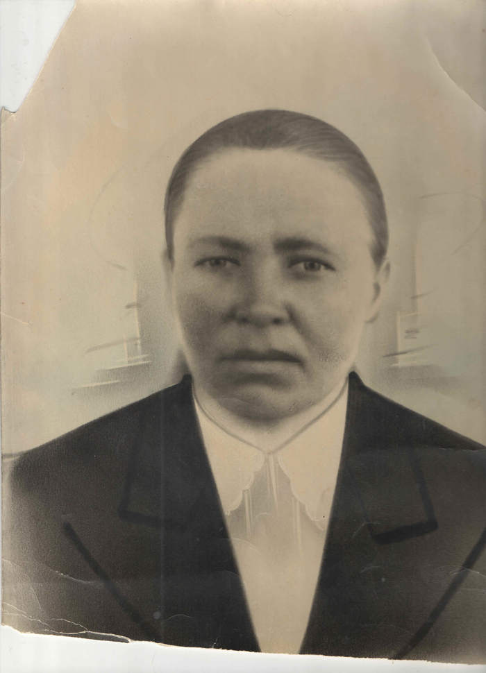 Прошу помощи в реставрации фотографий | Пикабу