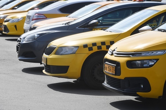 Social activists called for the creation of a national taxi driver control system in Russia - Taxi, Aggregator, Control