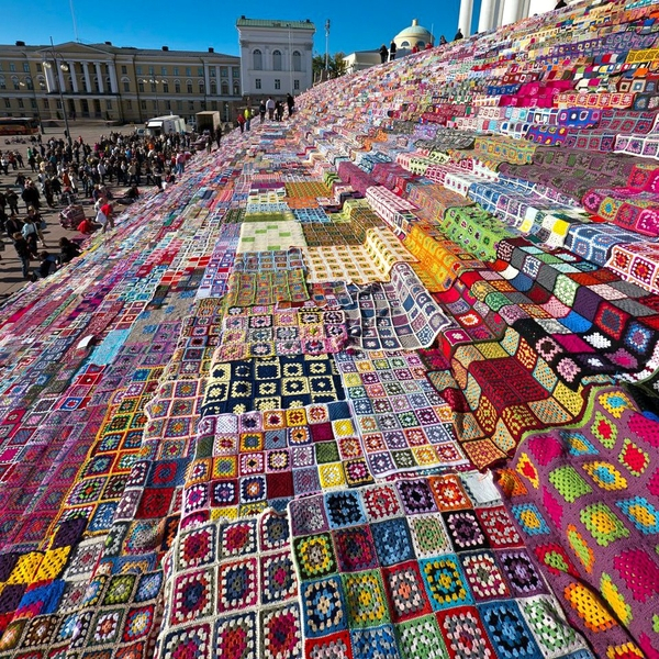 How one shop's pen tie started a flash mob all over the world! - Knitting, Knitting to order, , , , Art, Street art, Longpost