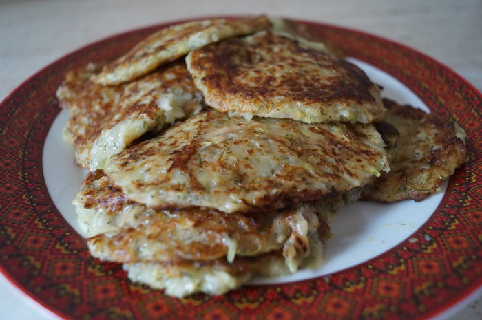 Zucchini pancakes for children or how to cook zucchini pancakes without eggs? - My, , Preparation, Recipe, , , Pancakes, Video, Longpost