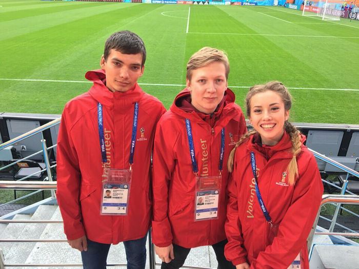 В МИРНОМ ВОЛОНТЁР ЧЕМПИОНАТА МИРА ПО ФУТБОЛУ РАССКАЗАЛ О СВОЕЙ РАБОТЕ