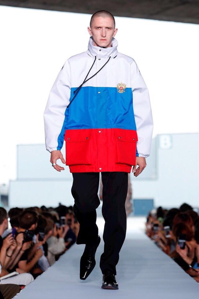 Vetements Spring-Summer 2019 collection was shown in Paris. - Fashion, Cloth, Longpost