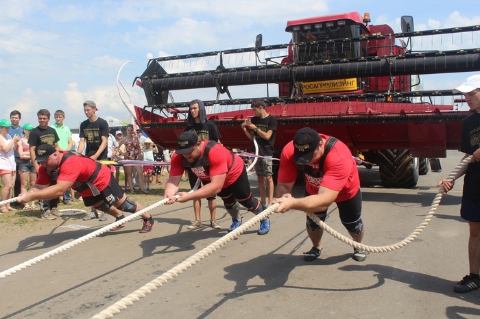 Why not. - Combine harvester, Gomselmash, Power, Strongman, Europe, Longpost