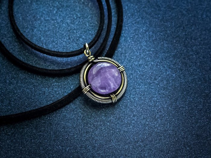 Amethyst minimalism - how to make. - My, Needlework with process, Wire wrap, Wire crafts, Decoration, Pendant, The photo, With your own hands, Longpost