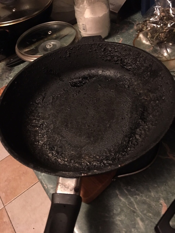 How the apartment almost burned down because of the frying pan - My, Pan, Fire, Apartment, Marriage, Error, Learn from other people's mistakes, Fools, Longpost