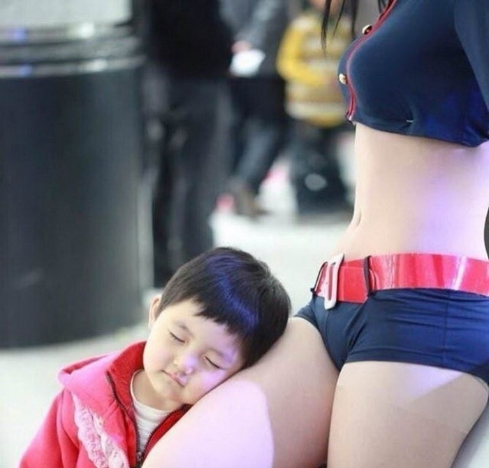 I can, I'm small. - Children, Legs, Girls, Asians, Cosplay, I can, , Humor
