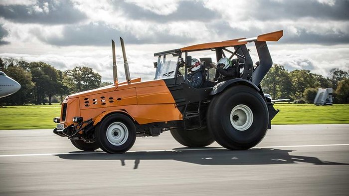 The fastest tractor in the world - Tractor, Speed, Record, Video, Top Gear