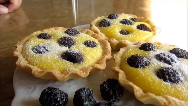 Tarts (tartlets) with custard and black raspberries - My, Food, Dessert, Baskets, Yummy, Preparation, Recipe, Video recipe, Longpost, Other cuisine, Video