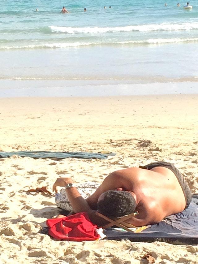 Маленький стульчик для головы Пляж, Сон, Море, Фотография