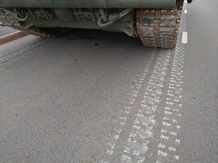 Goodbye asphalt! Only put in case of Medvedev's arrival. Parade rehearsal in Kursk - My, Kursk, parade rehearsal, Battle of Kursk, Asphalt