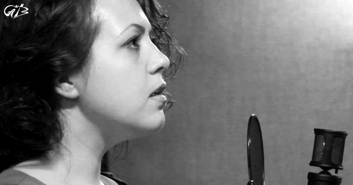 И катись бутылкой по автостраде. Алла Полозкова. Светлая немка — Алла Лебедева.