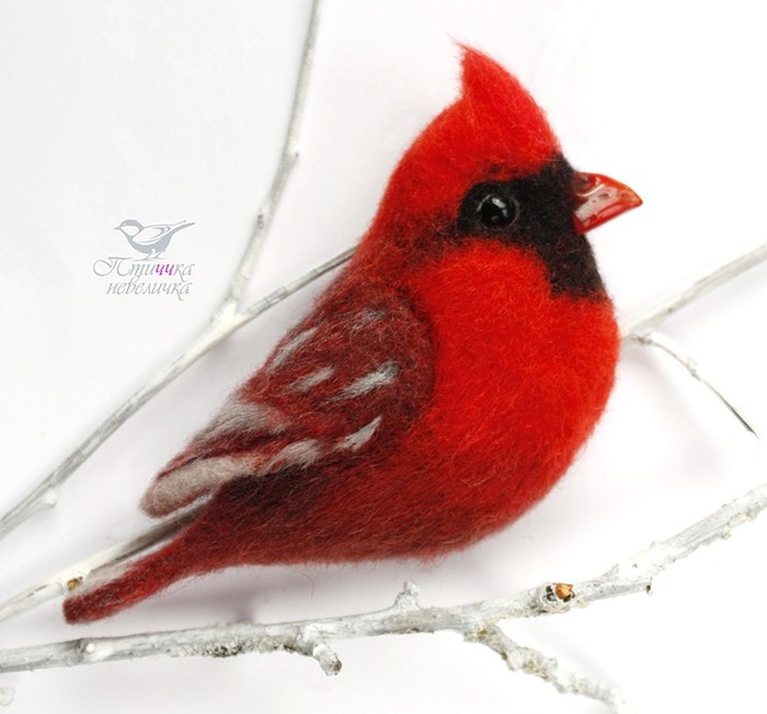 Brooch - red cardinal. Dry felting. - My, Dry felting, Creation, Decoration, Birds, Handmade, Needlework, Master