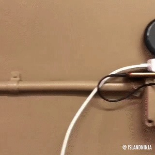 Есть свободная розетка!
