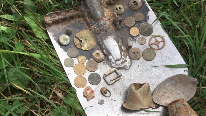 What can be found near an abandoned village with a metal detector? - My, Treasure, Coin, Search, Hobby, Travels, Abandoned, Video