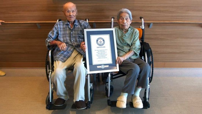 Over 80 years of marriage. - Marriage, Longevity, Happy together, Patience, Guinness Book of Records, , Old age, Together, Marriage