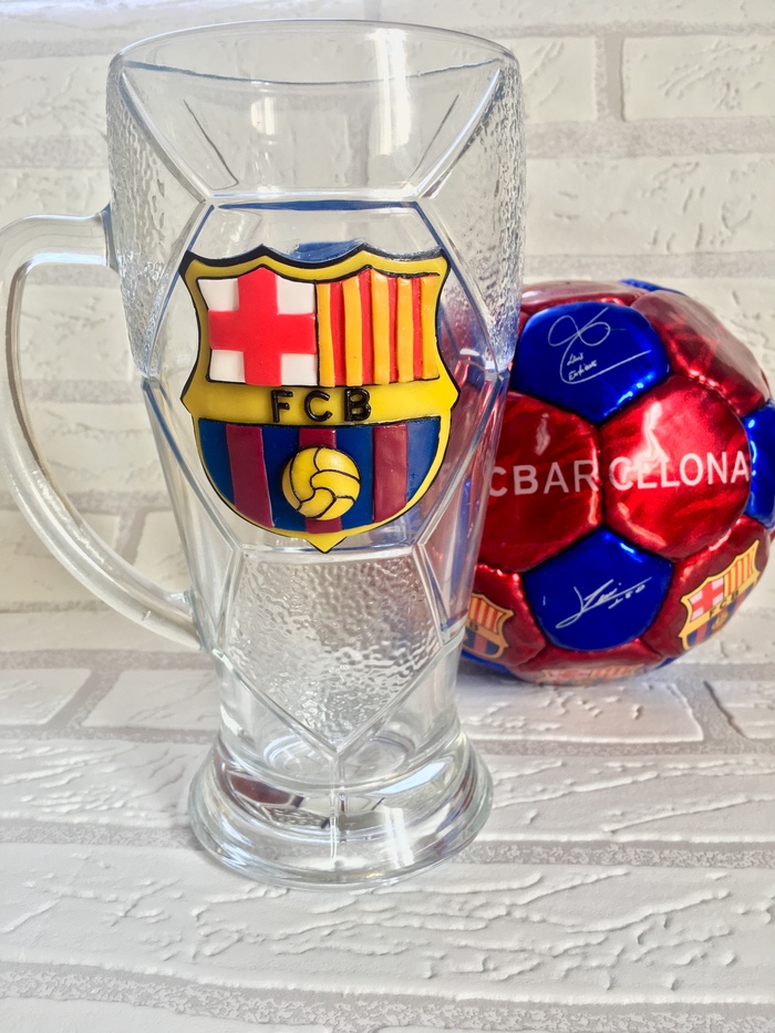 Beer glasses for football fans, polymer clay decor - My, Polymer clay, Beer mug, Manchester United, Barcelona, Longpost, Barcelona Football Club