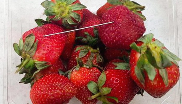 Shops across Australia began to find needles in strawberries - Terrorism, The crime, Longpost