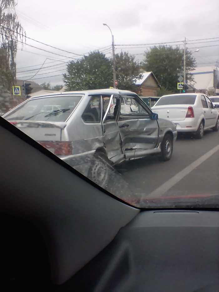 Просил же не хлопать дверью!