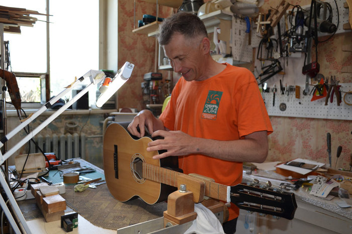 From car motors to strings and necks: how the owner of an auto repair shop began to make ukuleles - Ukulele, Change of profession, Leningradka, Rock, Hobby, Guitar, Longpost
