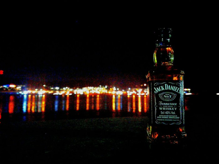 Jack Daniels Night photo in Nakhodka. - My, Alcohol, Whiskey, Glass, Bottle, Jack daniels, Premium class