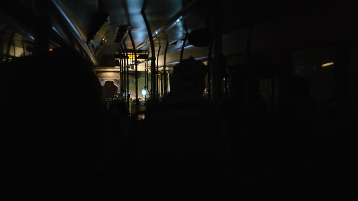 A Finnish bus driver forgot to turn on the lights in the early morning, but no one told him about it - The photo, Finland, Bus, Morning, Darkness, Reddit