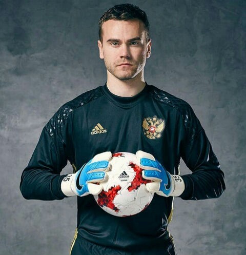 Iiiigor! - A. A. Akinfeev, Gone, Igor Akinfeev