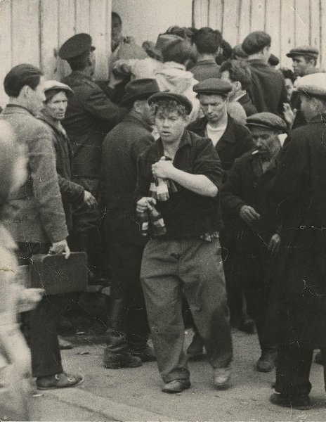 “I wish everything!”: drunkards and culturally drinking citizens of the USSR in alcoholic photo chronicle - the USSR, Union, Alcohol, Beer, Vodka, Retro, Longpost