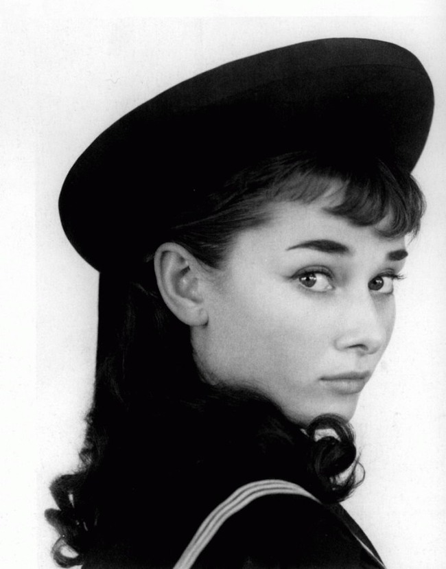 Audrey Hepburn. An angel with sad eyes. - Story, Actors and actresses, Audrey, , Audrey Hepburn, Retro, Gorgeous, Legend, Longpost