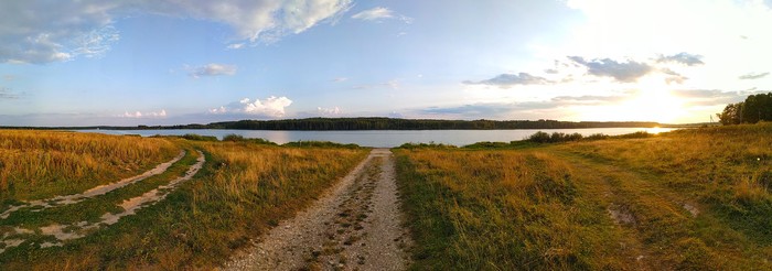 These are the open spaces we have in the Tula region. Settlement Burakovo, Yasnogorsk district. Sturgeon River - Nature, Tula region