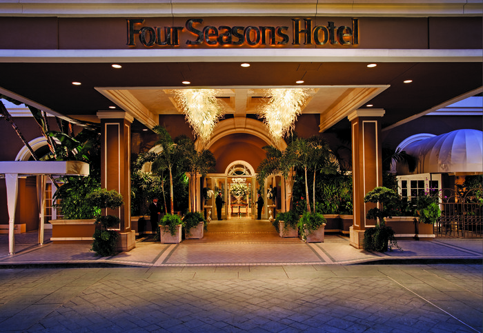 Как получить работу в Four Seasons