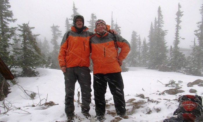 Машиналар буранда....